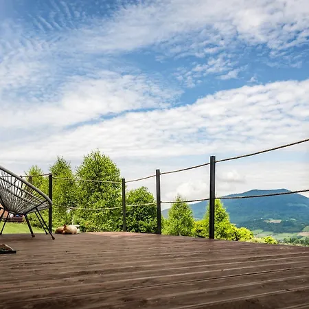 مكان تخييم Aurora Hill *