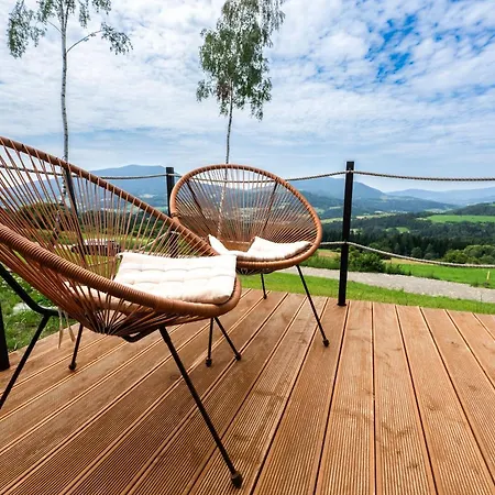 Aurora Hill 营地 *