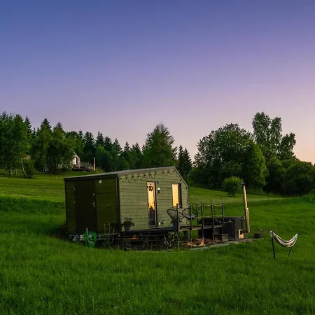 Aurora Hill 营地 Podobin